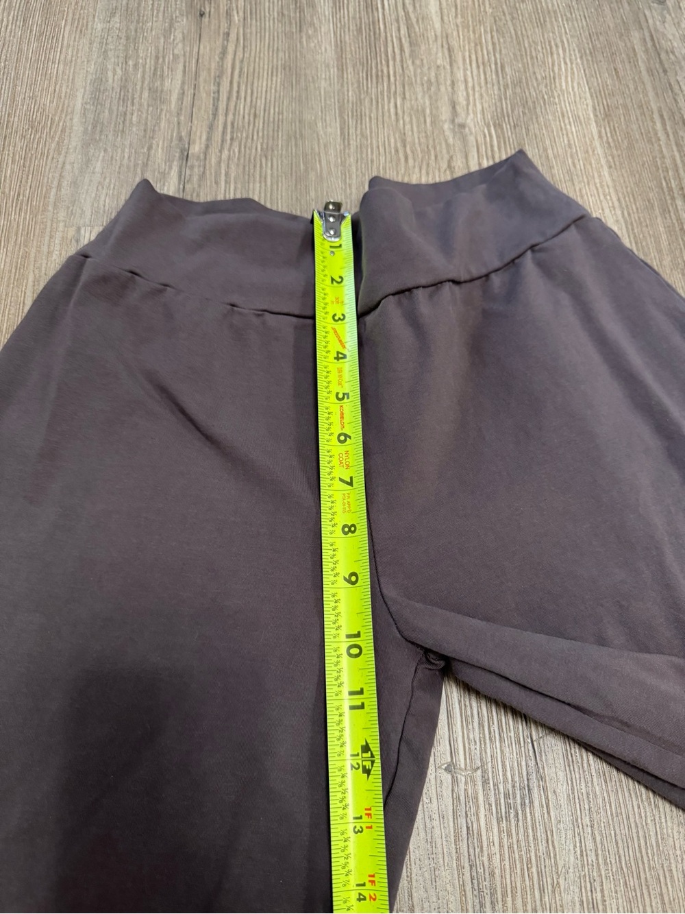 Matilda Jane Women’s Big Ruffle Brownish-Grey Color Pants Size Medium - Picture 6 of 8